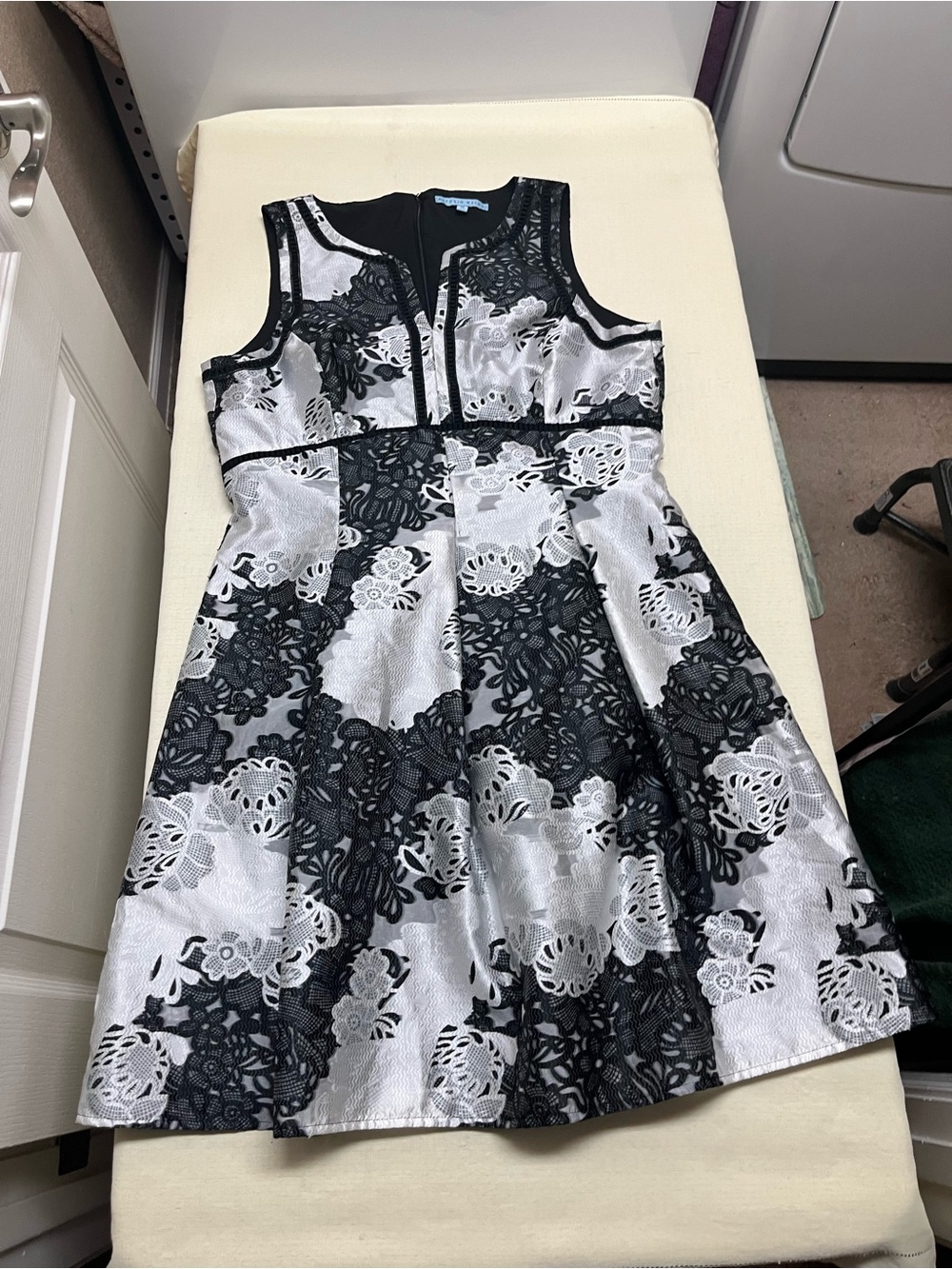 Antonio Melani size 12 black silver grey fit & flare jacquard dress - Picture 3 of 15